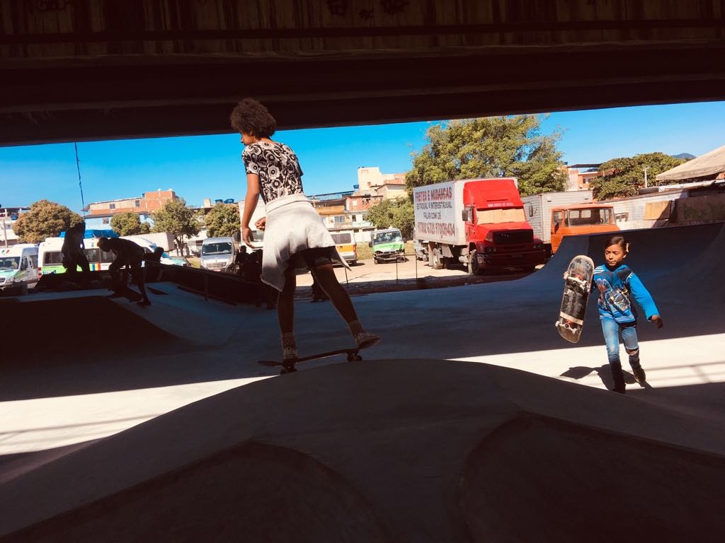 Coletivo Skate Maré: arte, música e esporte alinhados em prol da cultura