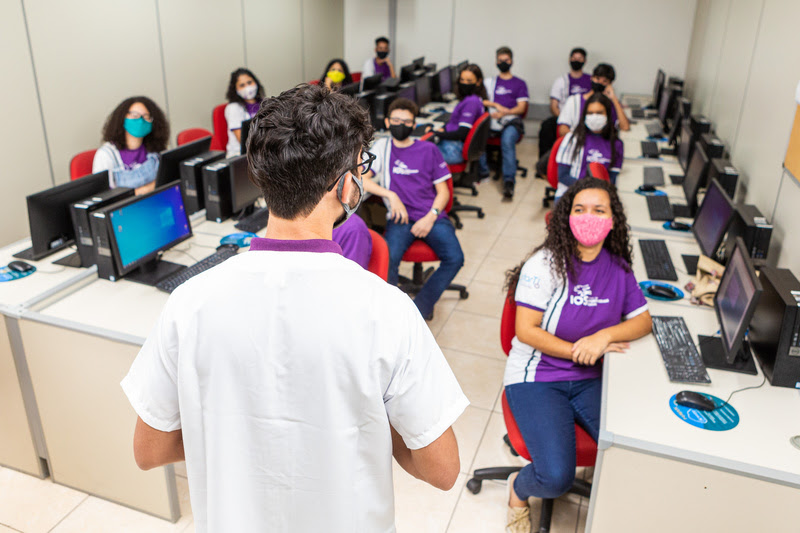Centenas de vagas abertas para cursos gratuitos de capacitação profissional