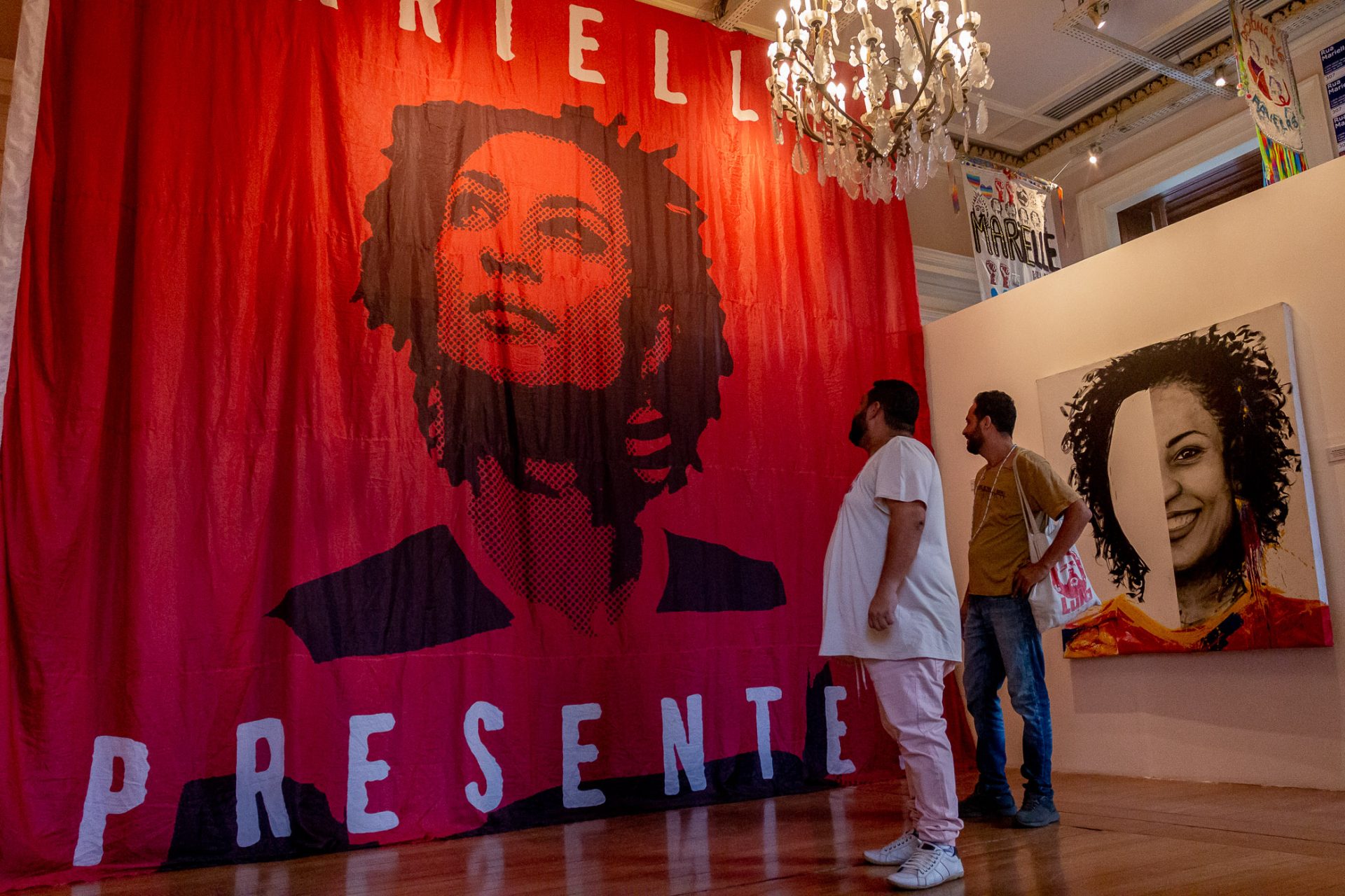 Exposição Marielle Marés é inaugurada no Museu da República